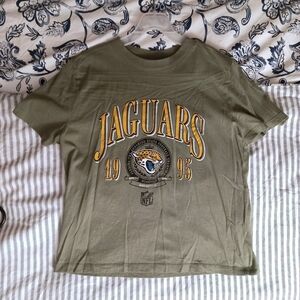 Jaguars mid-length tee